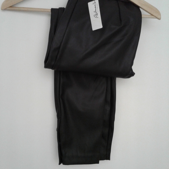 NWT Reitman's Faux leather leggings - Picture 3 of 7